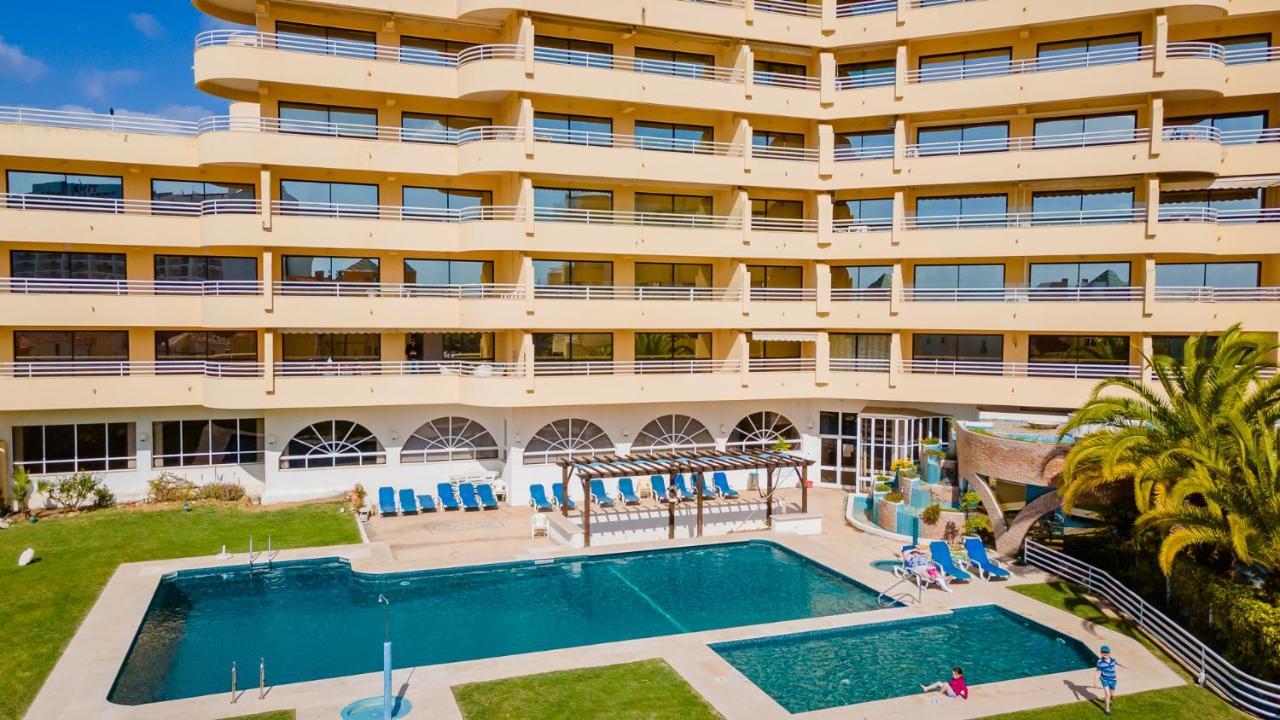 Marina 2Bdr Apartment With Balcony & Pool - 5Min From Beach By Lovelystay Куартейра Екстериор снимка