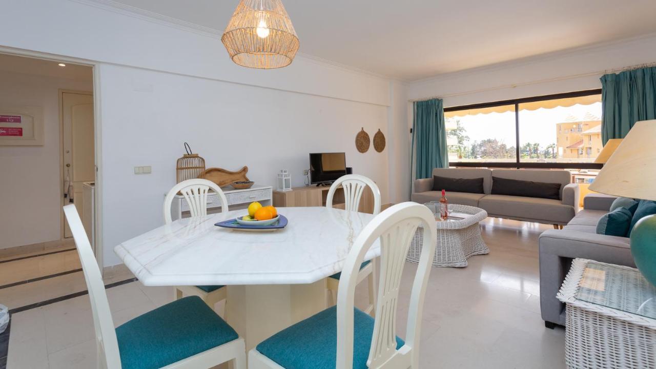 Marina 2Bdr Apartment With Balcony & Pool - 5Min From Beach By Lovelystay Куартейра Екстериор снимка